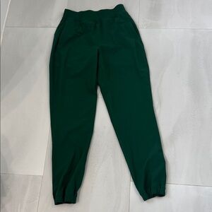 Lululemon Women Green Jogger Pants